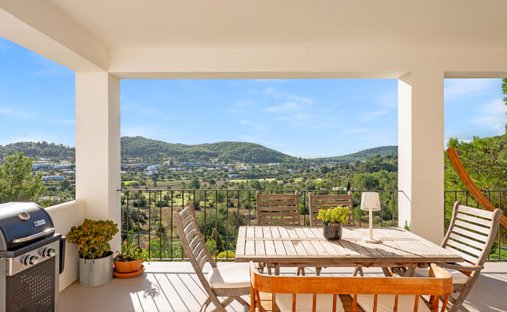 Villa in Sant Carles de Peralta, Santa Eulària des Riu, Balearische Inseln 1