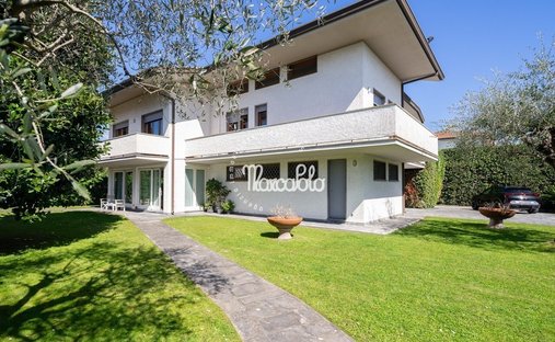 Villa in Center, Forte dei Marmi, Tuscany 1