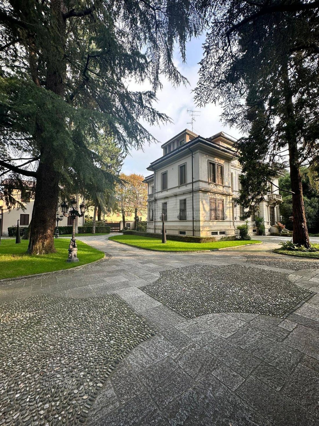 Villa in Historic Center, Monza, Lombardy 2 - 17761088