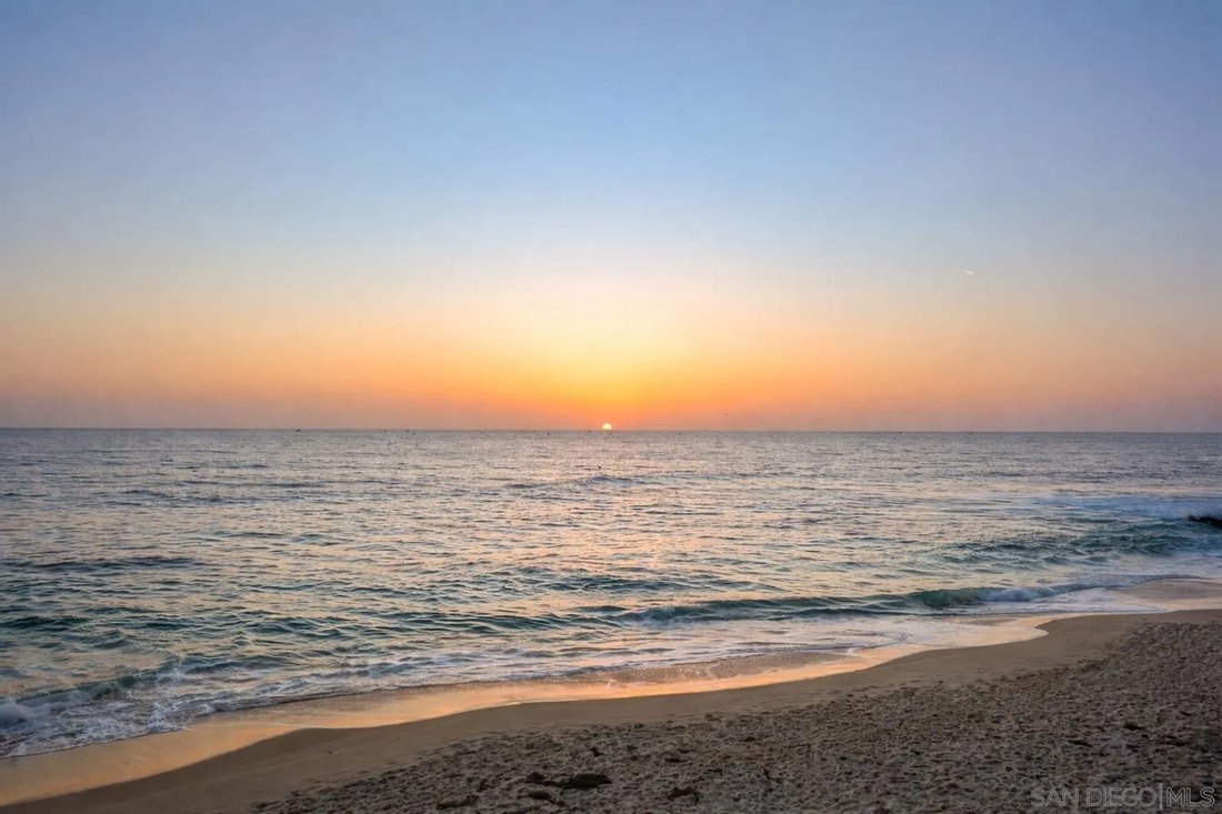 Condo in San Diego, California, United States 3 - 17759089