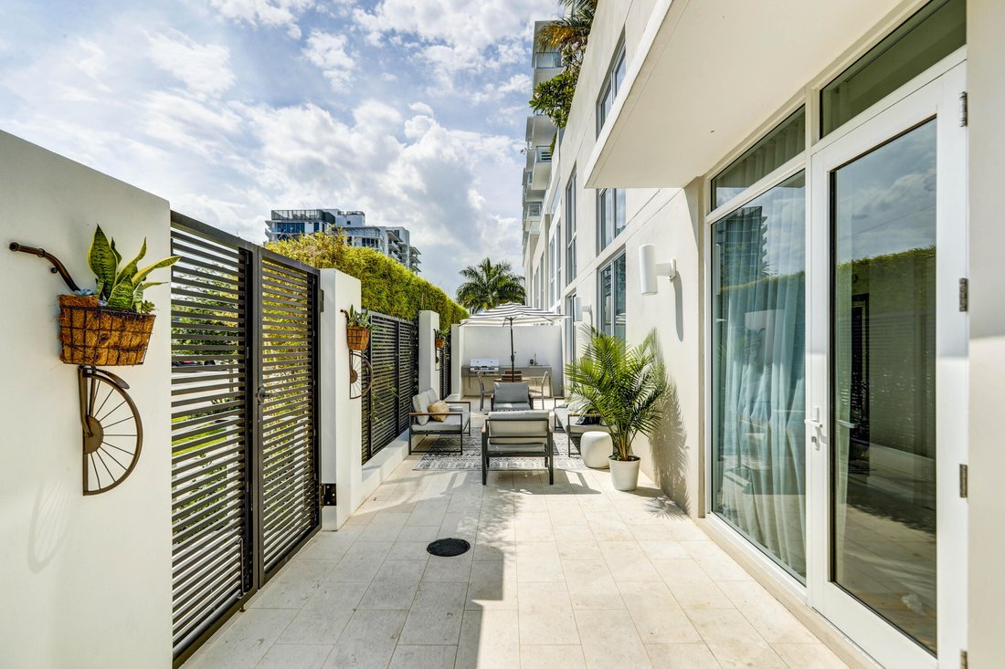 Condo in Fort Lauderdale, Florida, United States 1 - 17756532