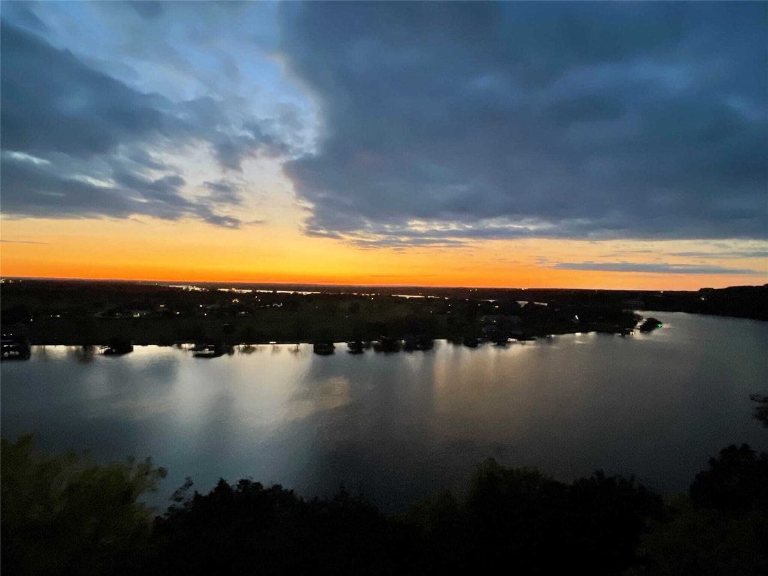 House in Granbury, Texas, United States 4 - 17761148