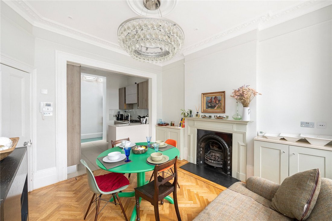 House in Hyde Park, Westminster, England 3 - 17755007