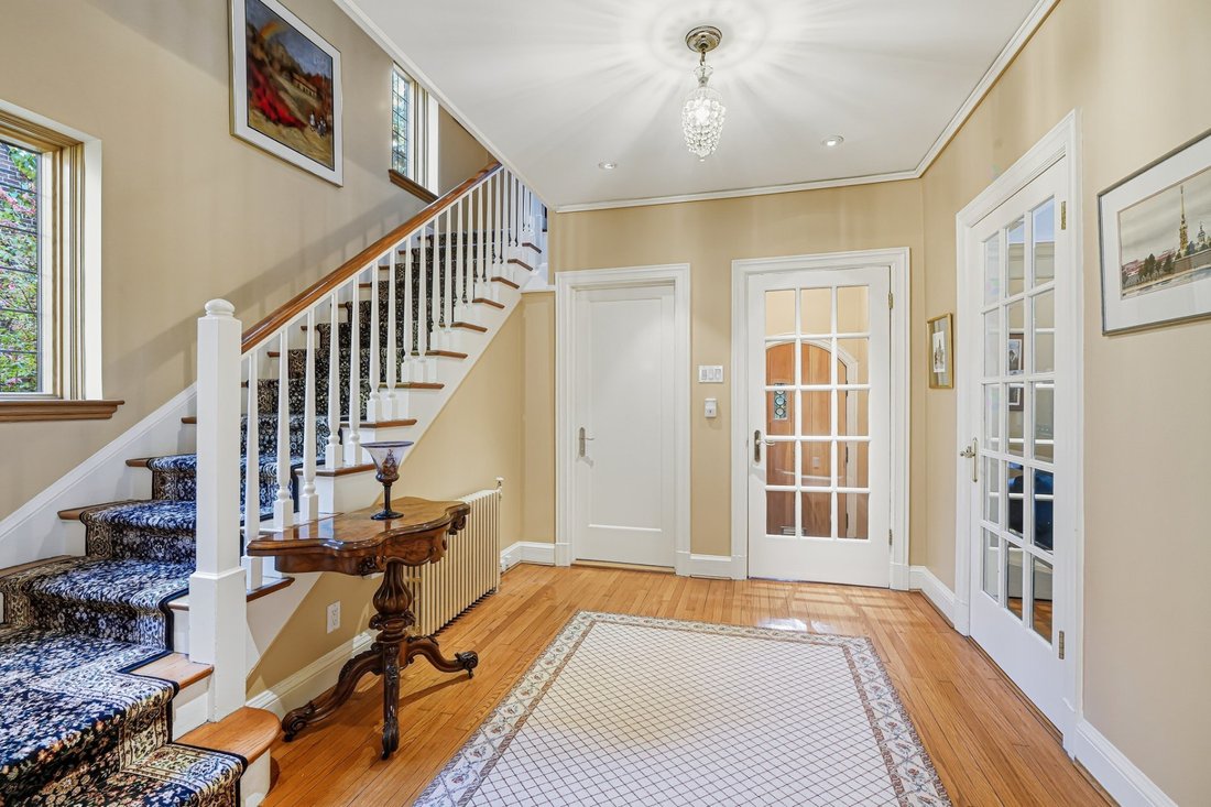 House in Westmount, Quebec, Canada 5 - 17760235