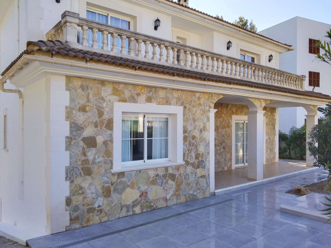 Villa in Rotes Velles, Calvia, Balearic Islands 2 - 17762109