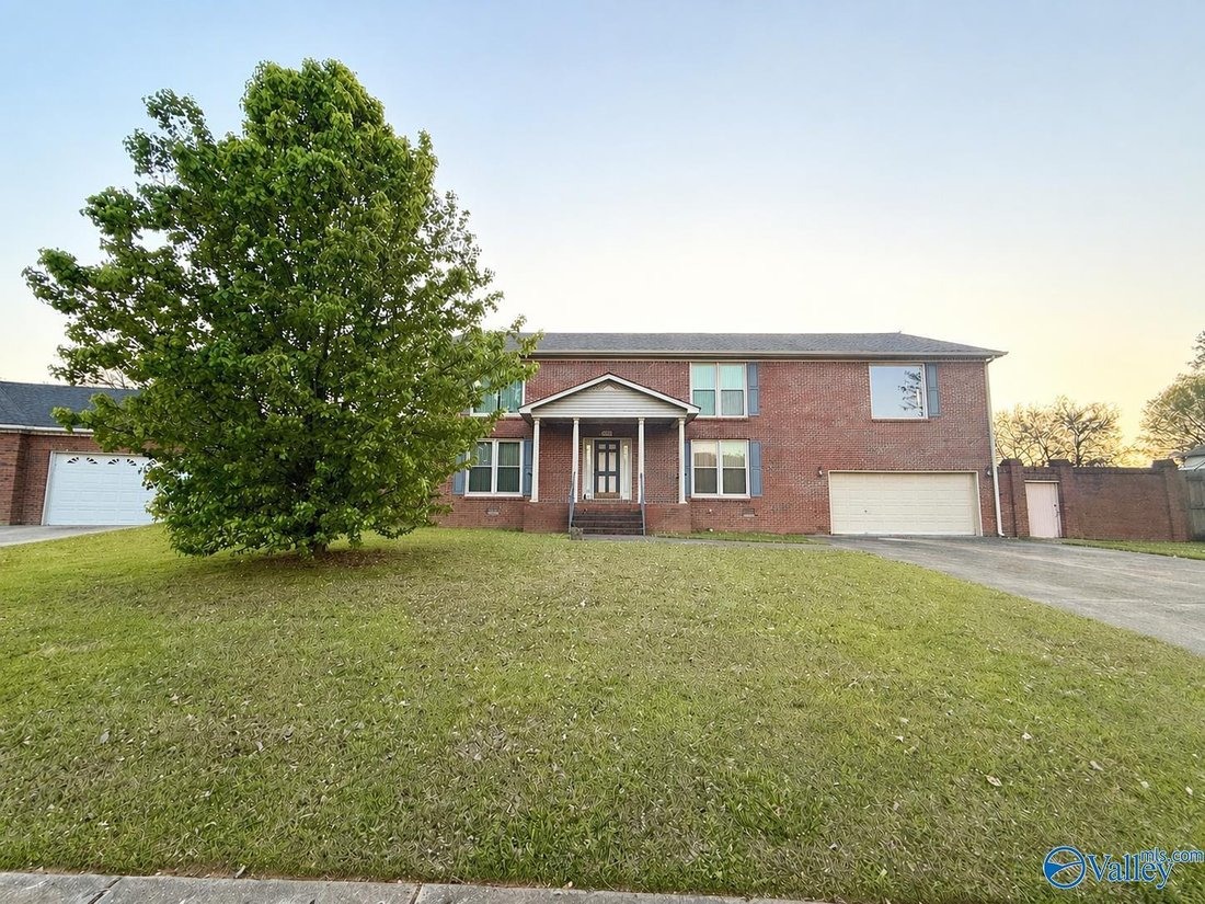 House in Redstone Arsenal, Alabama, United States 1 - 17680458