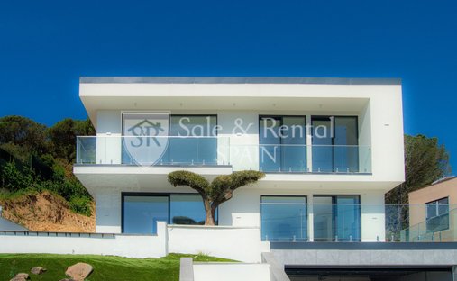 Chalet in Lloret de Mar, Katalonien, Spanien 1