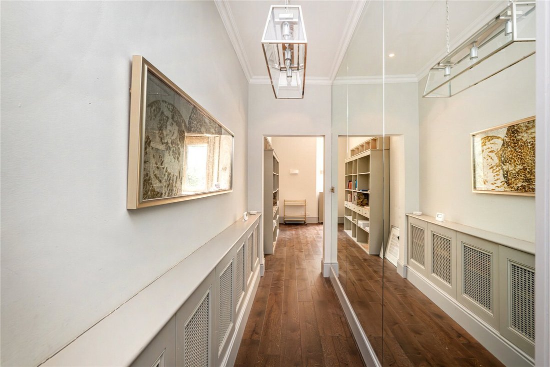 Apartment in Knightsbridge, Kensington And Chelsea, England 3 - 17755480