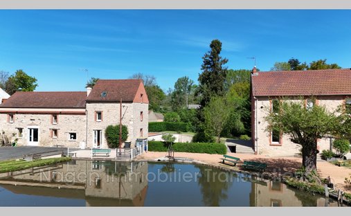 Villa in Marche, Vichy, France 1