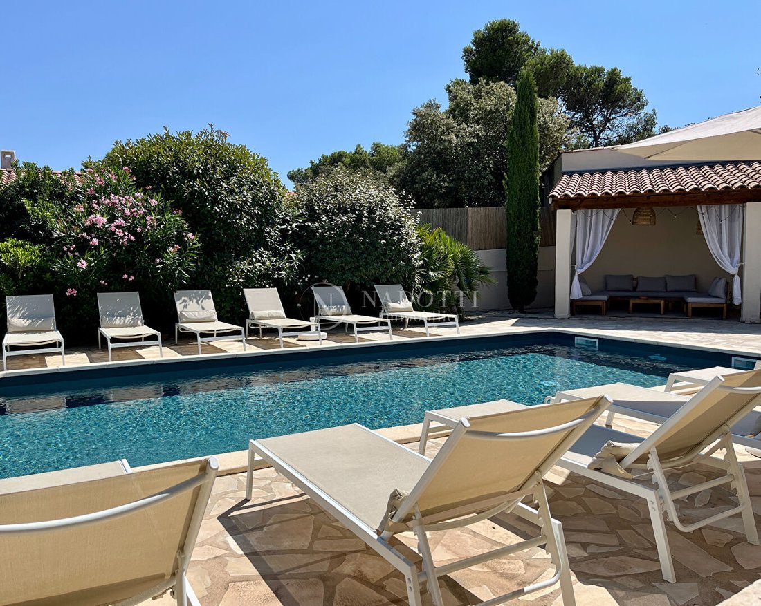 House in Cavaillon, Provence-Alpes-Côte d'Azur, France 3 - 17759599