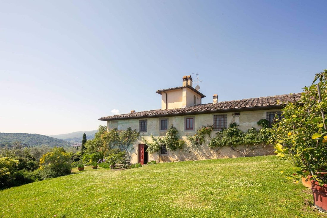 Villa in Rignano sull'Arno, Tuscany, Italy 1 - 15965588