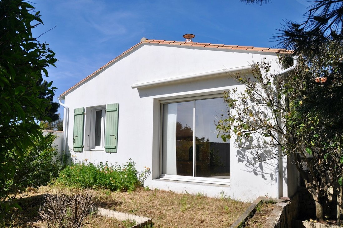House in Sainte-Marie-de-Ré, Nouvelle-Aquitaine, France 2 - 17756023