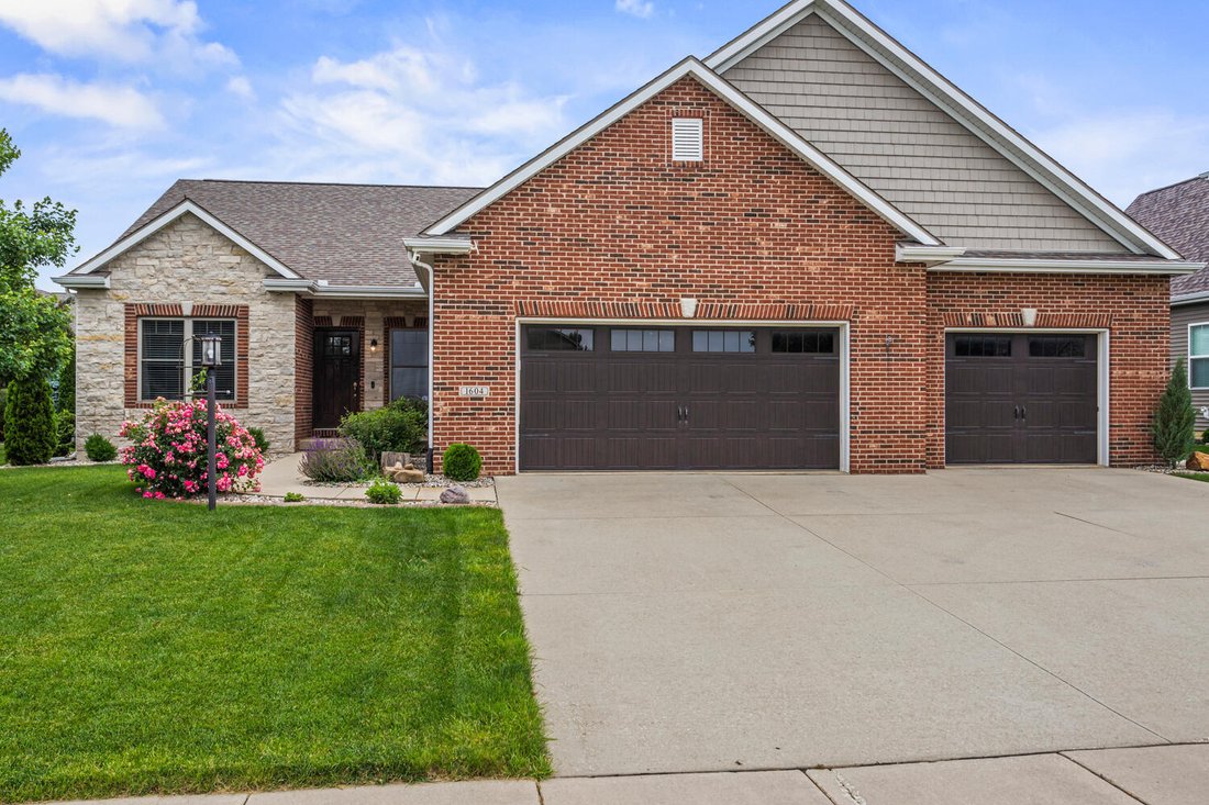 House in Mahomet, Illinois, United States 1 - 17759386