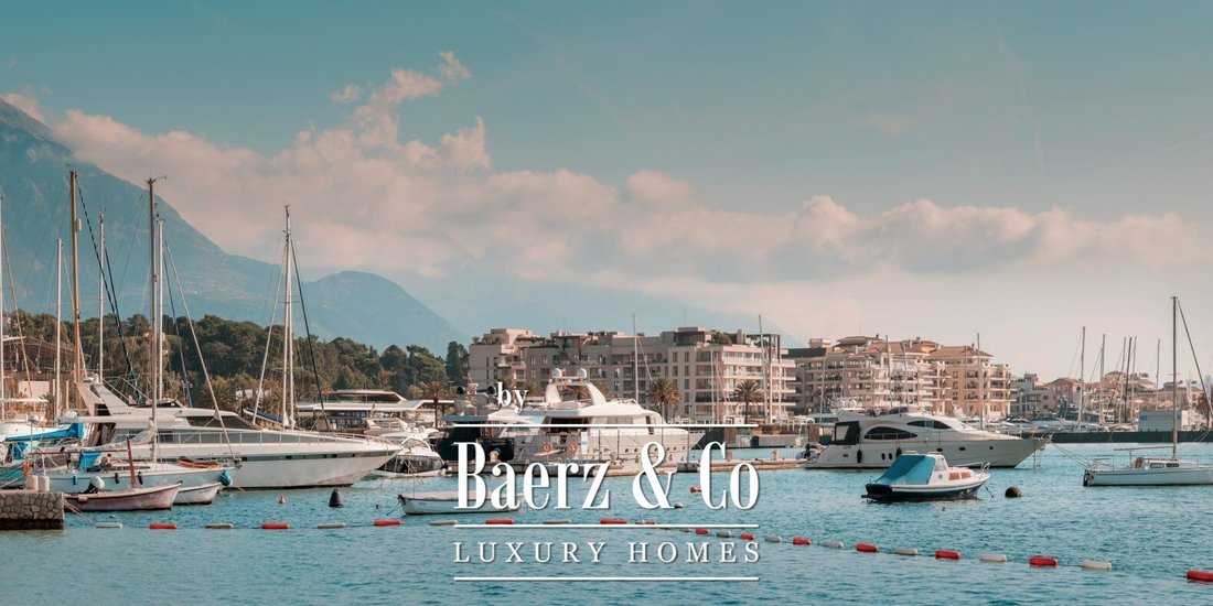 Penthouse in Tivat, Tivat Municipality, Montenegro 2 - 17759865