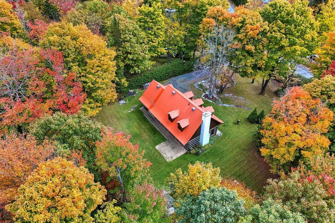 House in Sainte-Anne-des-Lacs, Quebec, Canada 3 - 17314582