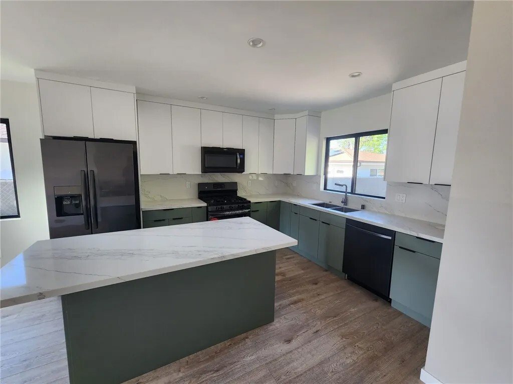 Condo in Los Angeles, California, United States 4 - 17759047
