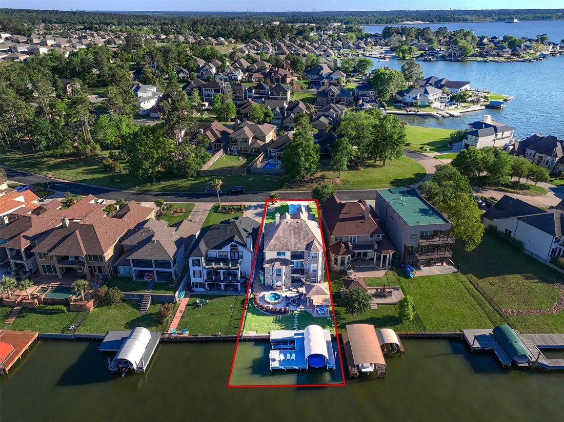 House in Conroe, Texas, United States 2 - 17759720