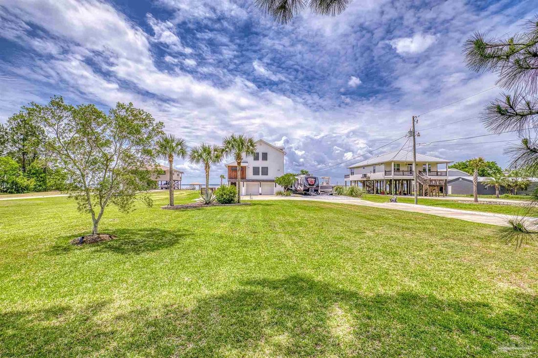 House in Milton, Florida, United States 4 - 17760532