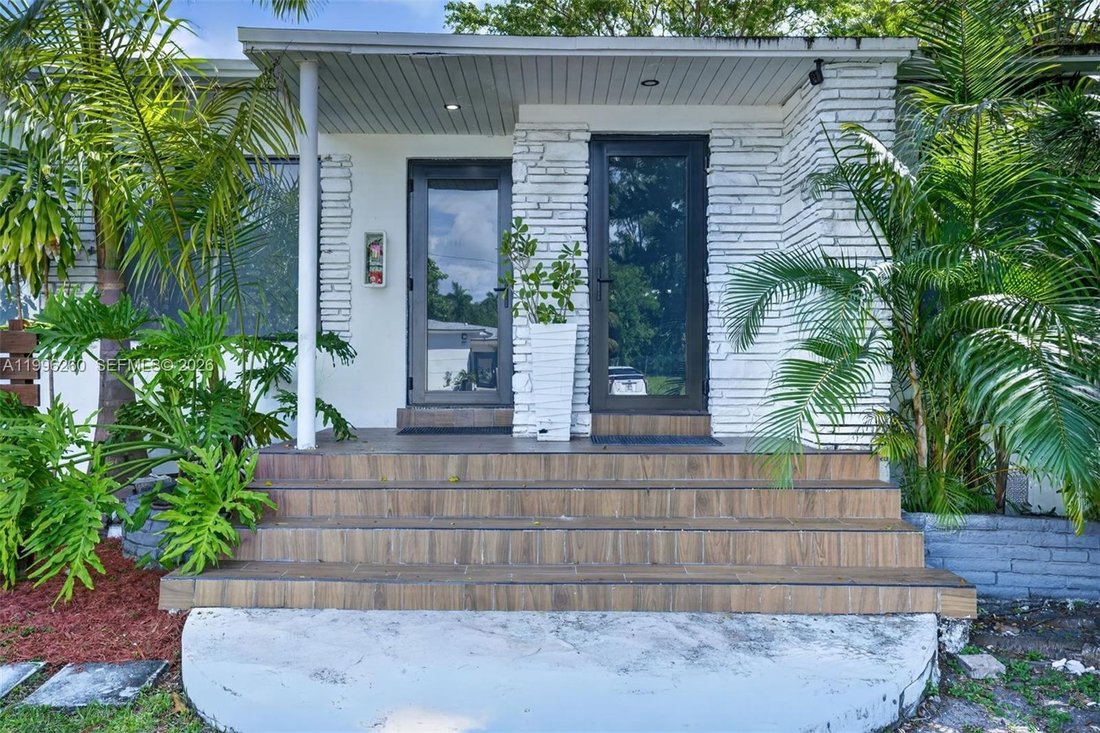 Miami, Florida, United States 3 - 17648382