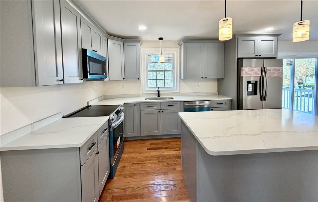 House in Woonsocket, Rhode Island, United States 3 - 17759163