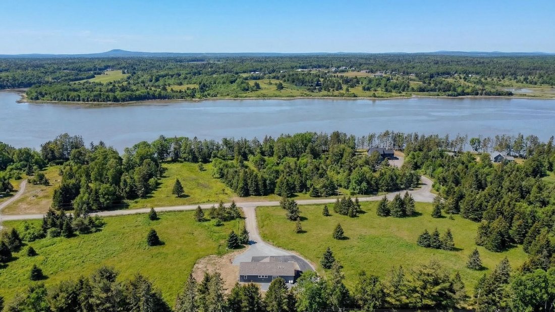 House in Trenton, Maine, United States 3 - 17447952