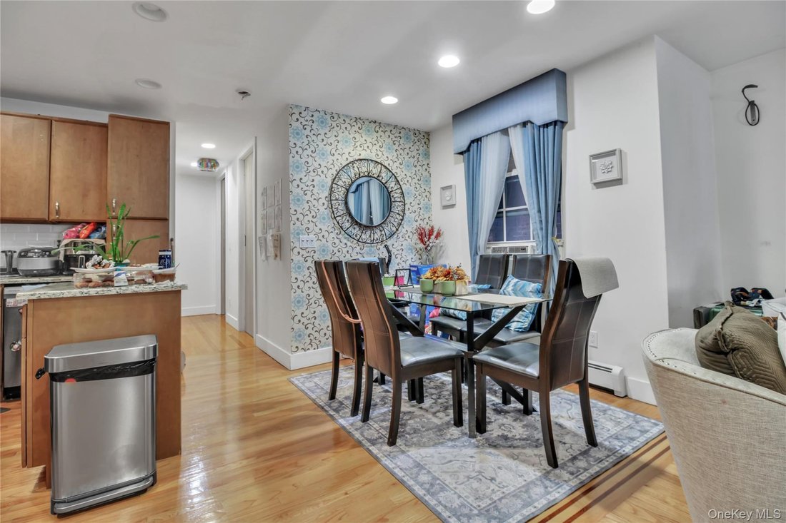 House in New York, New York, United States 3 - 17754766