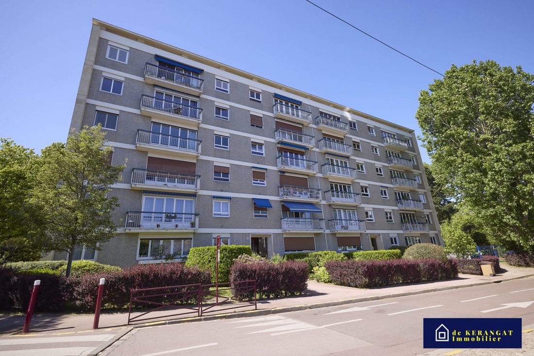 Apartment in Parc de Sceaux, Sceaux, France 2 - 17755971