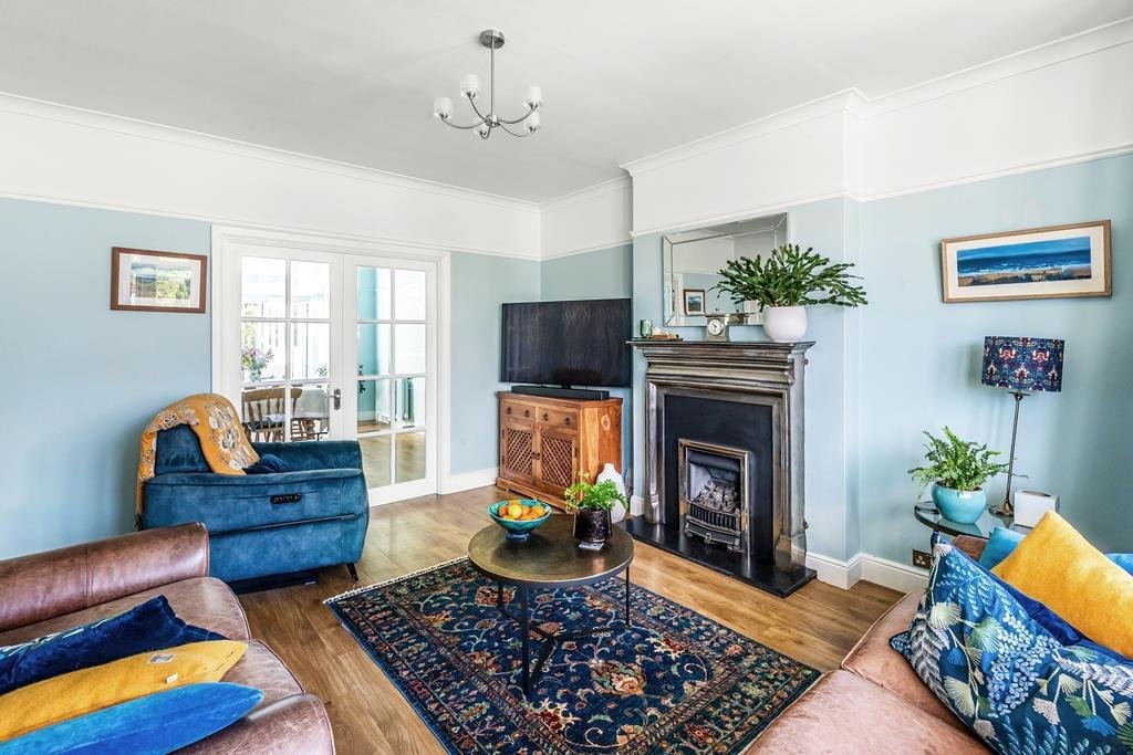 House in Hawks Hill, Fetcham, England 4 - 17754897
