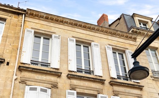 Apartment in Hôtel de Ville-Quinconce-Saint Seurin-Fondaudège, Bordeaux, France 1