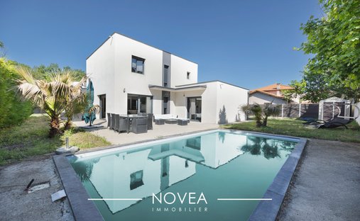 Casa a Saint-Maurice-de-Beynost, Auvergne-Rodano-Alpi, Francia 1
