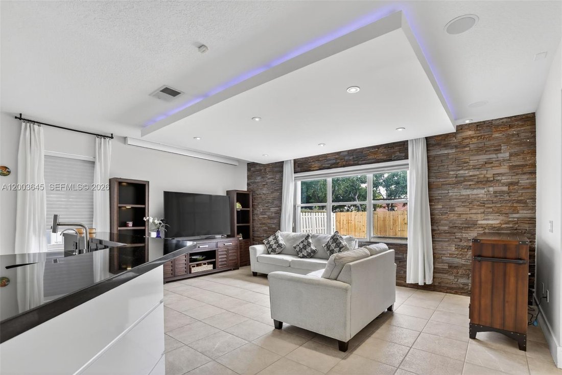 House in Miramar, Florida, United States 4 - 17758390