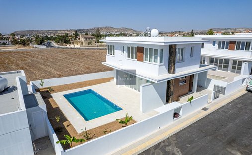 Villa in Pyla, Larnaca, Cyprus 1