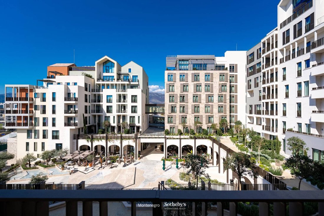 Apartment in Tivat, Tivat Municipality, Montenegro 2 - 17756913