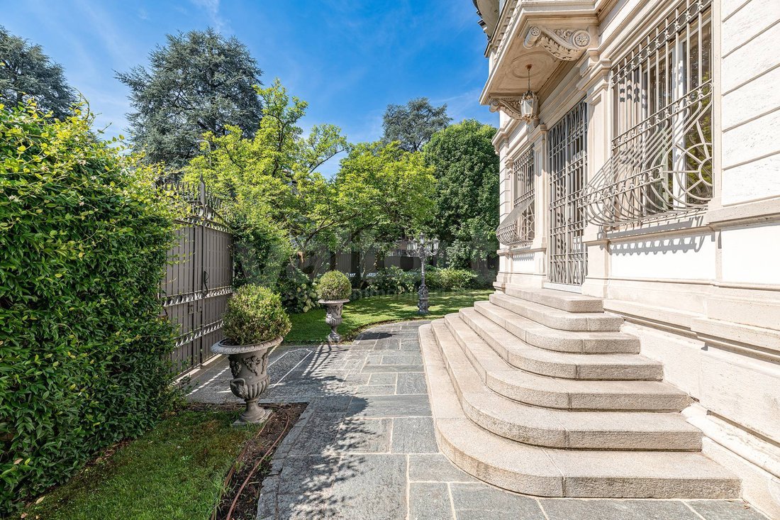 Villa in Historic Center, Monza, Lombardy 5 - 17761088