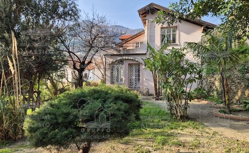Villa in Central Hill, Alassio, Liguria 1
