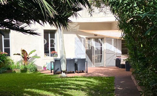 House in Halles-Hurlague, Biarritz, France 1