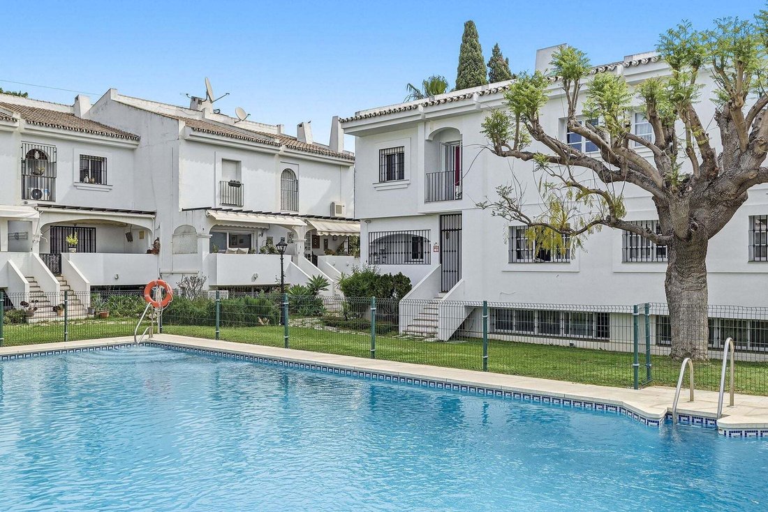 Townhouse in Nueva Andalucia, Marbella, Spain 3 - 17758252