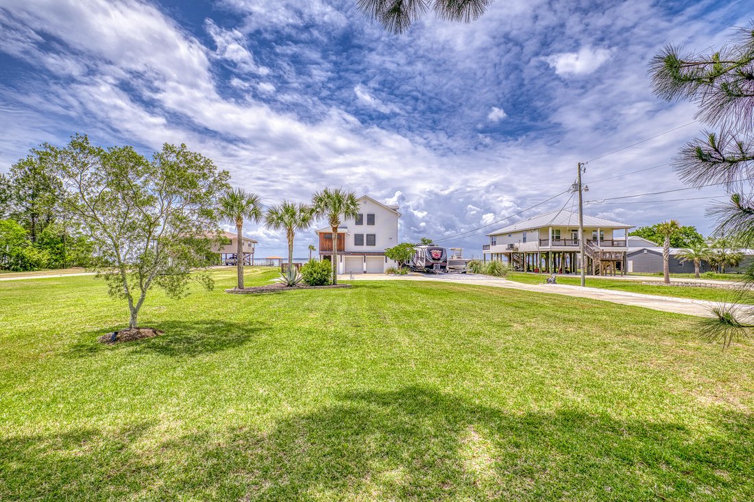 House in Milton, Florida, United States 5 - 17760517