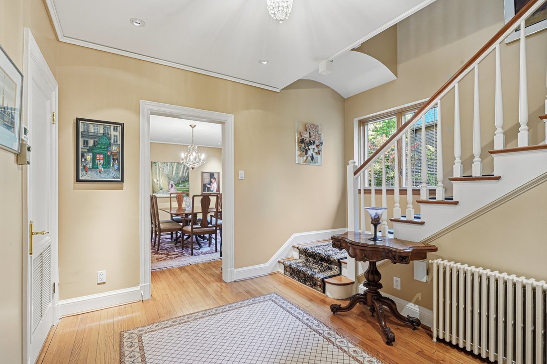 House in Westmount, Quebec, Canada 4 - 17760235