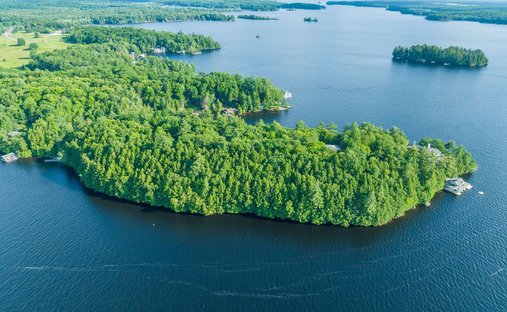 Land in Bracebridge, Ontario, Kanada 1