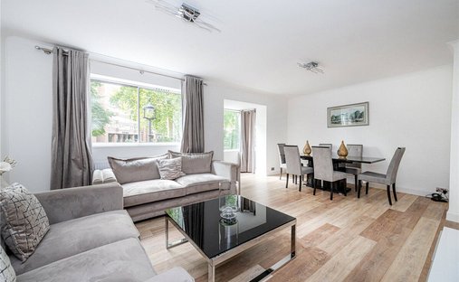 House in Hyde Park, Westminster, England 1
