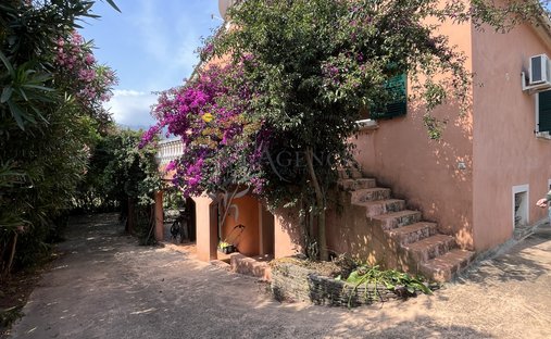 Villa in Pietracorbara, Corsica, France 1