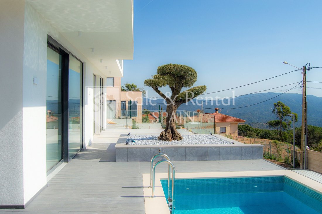 Chalet in Lloret de Mar, Catalonia, Spain 3 - 17757875