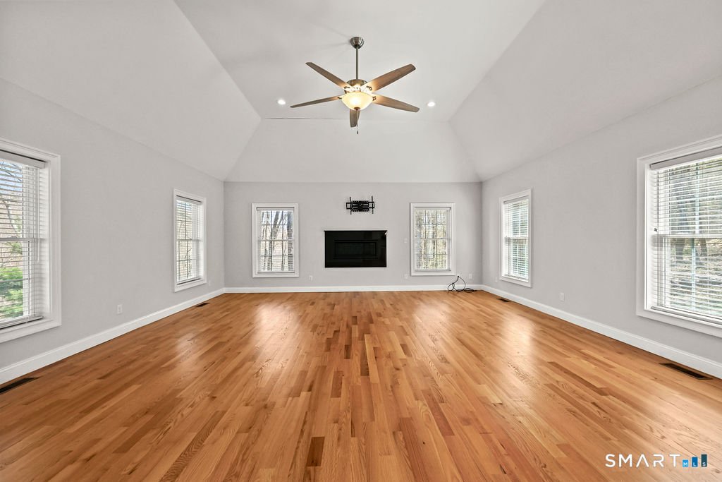House in Monroe, Connecticut, United States 4 - 17757879