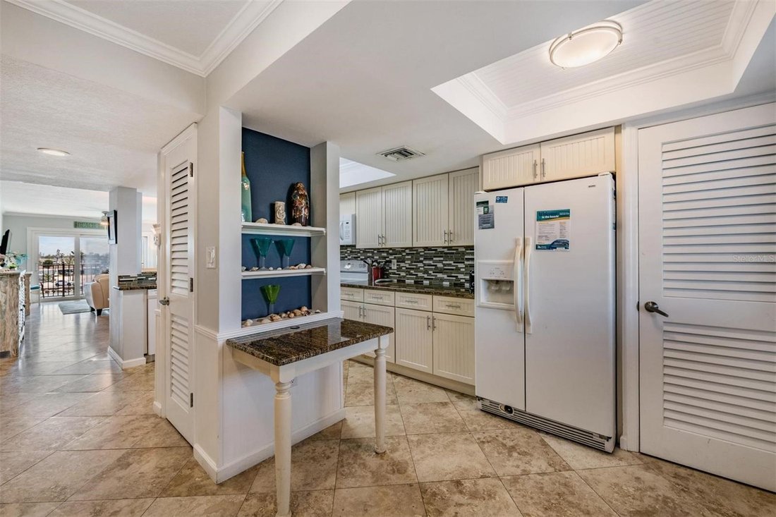Condo in Treasure Island, Florida, United States 5 - 17758466