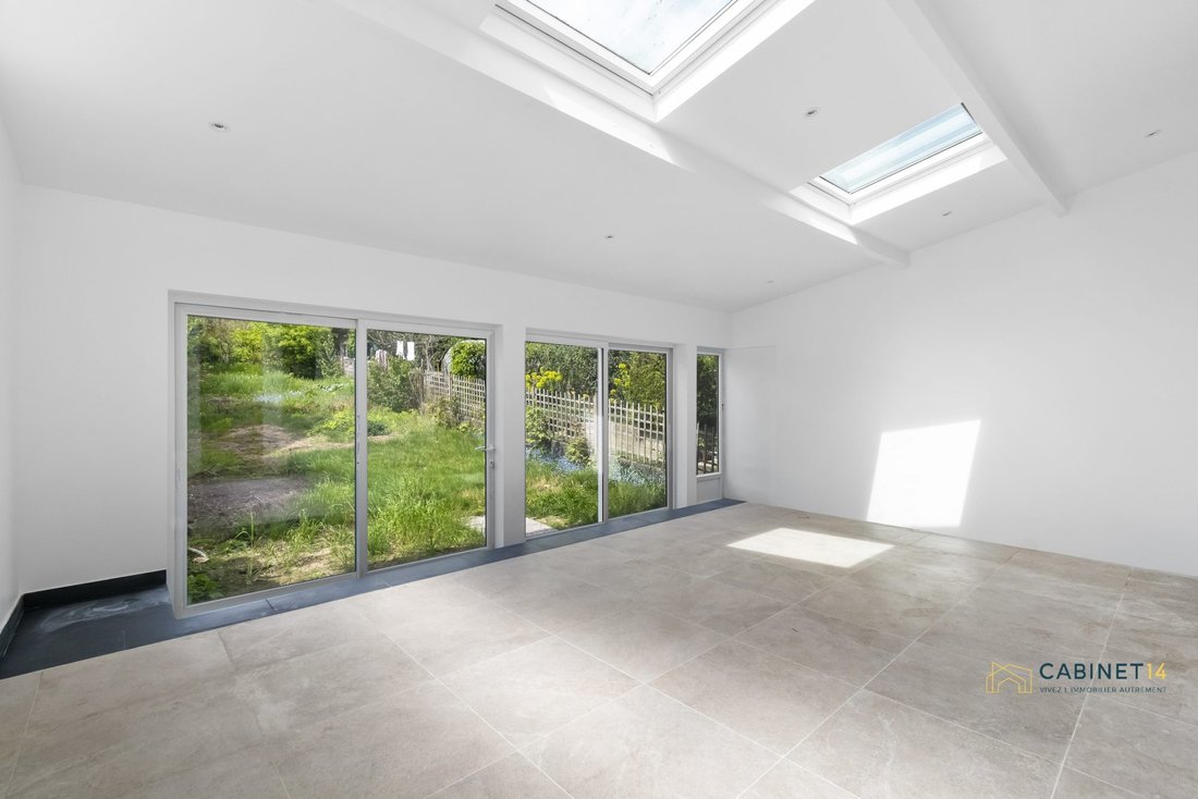 House in Bas Buc, Buc, France 1 - 17709845
