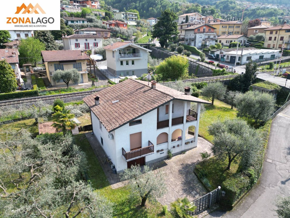 House in Sulzano, Lombardy, Italy 1 - 17739650