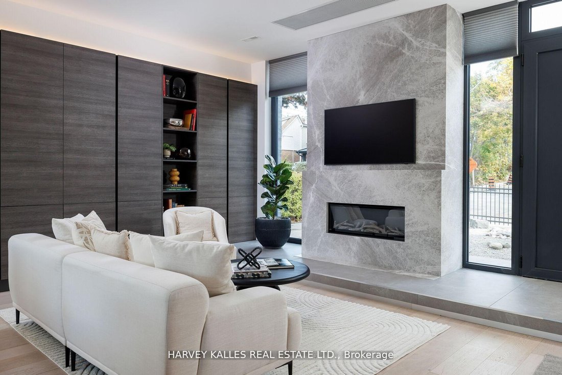 Futuristic All Electric Luxury Home With Stunning In Toronto, Ontario ...