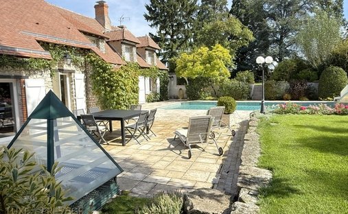 House in Gidy, Centre-Val de Loire, France 1