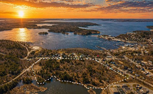 Land in Parry Sound, Canada 1